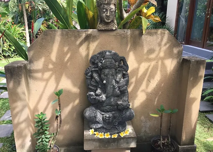 Ratna